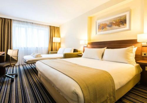 2 twin beds