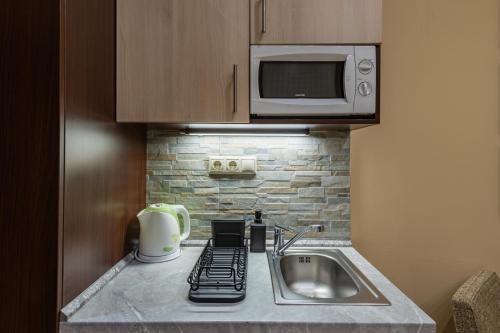 Budapest Holidays Apartments - image 10