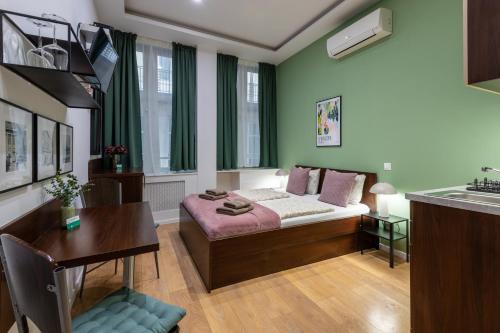 Budapest Holidays Apartments - image 9