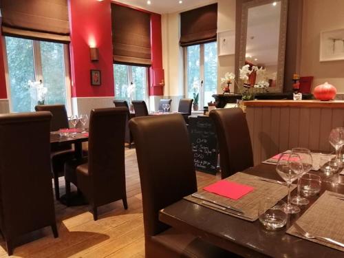 مطعم, فندق لو مونتي كريستو (Hotel Le Monte Cristo) in مونز بيرجن