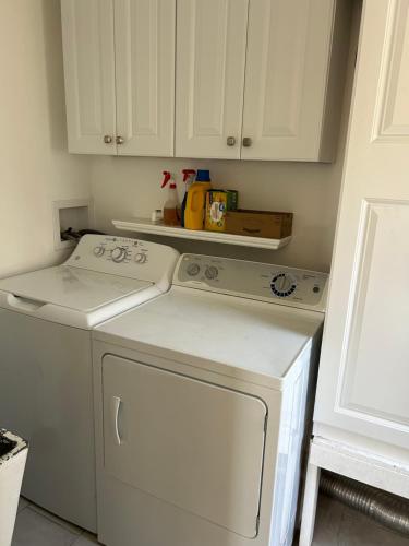 San Diego Homestay B in Serra Mesa