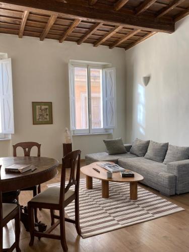 Artist apartment in the heart of Trastevere