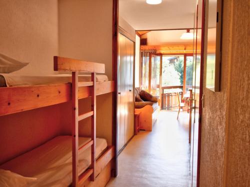 Apartment (6 Adults) image 5