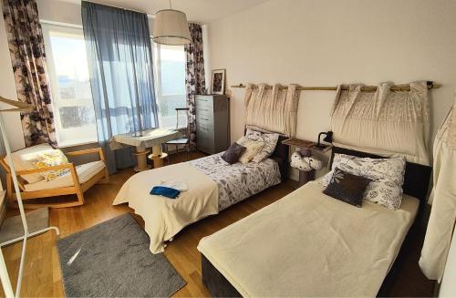 ToTuToTam_02 near Arkadia Bevásárlóközpont