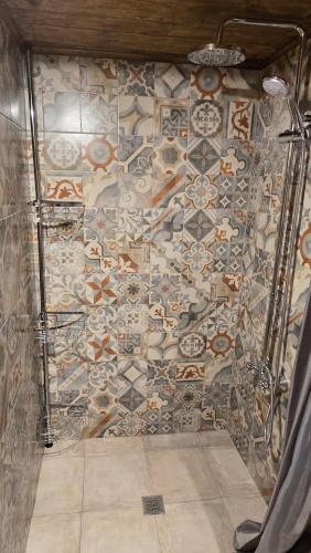 Вили Панорама Лещен