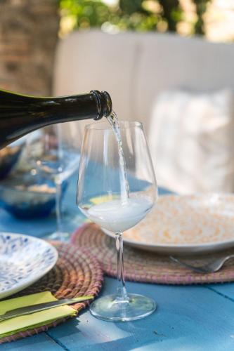 Panoramic villa with pool