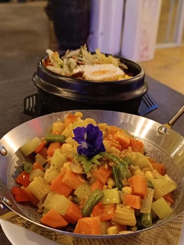 Plato De Ciudad II in Caticlan