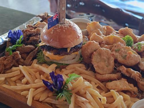 Plato De Ciudad II in Caticlan