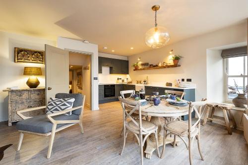 A szálláshely kívülről, Solace in Totnes