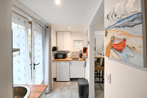 Konyha, La P'tite Escapade - à 25 min de Caen (La P'tite Escapade - a 25 min de Caen) in Creully