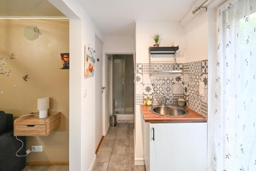 Konyha, La P'tite Escapade - à 25 min de Caen (La P'tite Escapade - a 25 min de Caen) in Creully