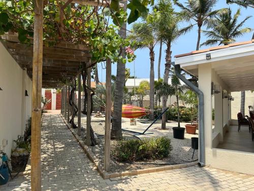 Paradera Palms Apt 1 in Paradera