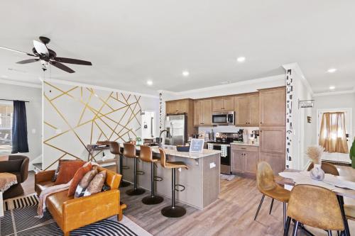 2 King Beds, Arcade Room, Mins from DT & UGA 2 King Beds, Arcade Room, Mins from DT & UGA