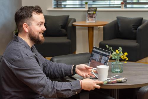 SACO Aparthotel Farnborough - image 9