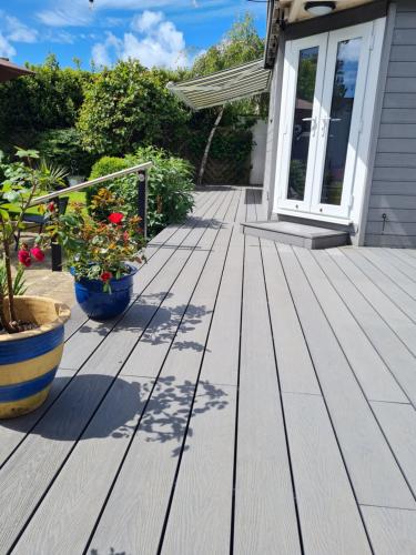Brookside Guest House & Mini Spa - image 14