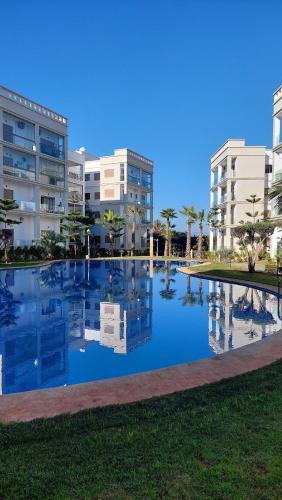 Charming Flat with Pool view Fast Wi-Fi, Bouznika (foto 5)