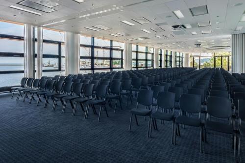 Courtyard by Marriott Gdynia Waterfront - image 4