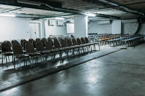 Favor Park Hotel - image 7