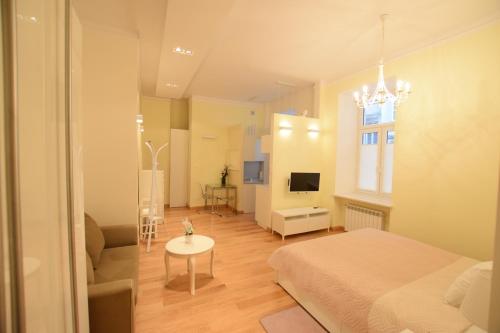 Elegant Apartment Foksal - image 9