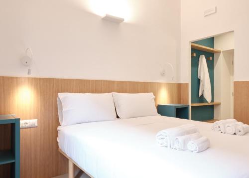 Station To Station Rome Ensuite Rooms, Рим (фото 6)