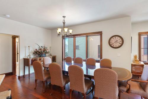 Majestic Getaway in Steubenville (OH)