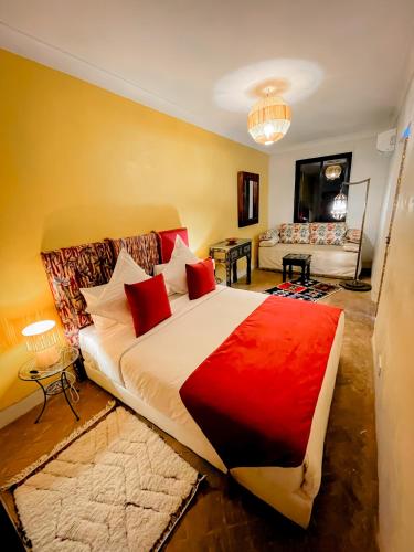 room detail thumbnail 0