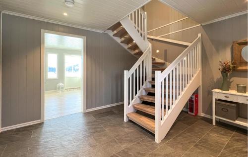 Lovely Home In Gran With Wifi Lovely Home In Gran With Wifi