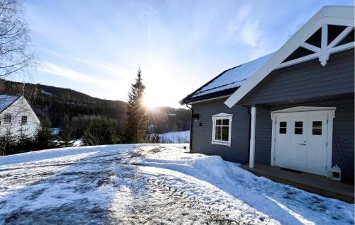 Lovely Home In Gran With Wifi Lovely Home In Gran With Wifi