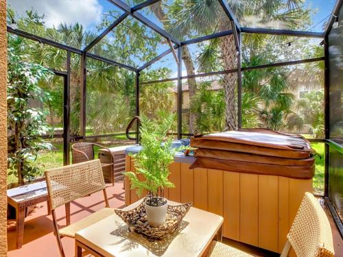 Luxury Townhome Near Disney w/Resort Amenities