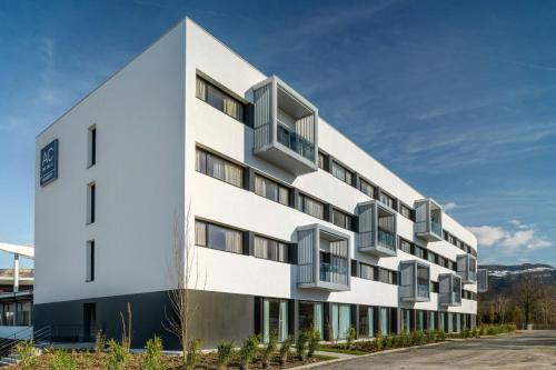 . AC Hotel by Marriott Saint-Julien-en-Genevois