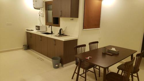 أجنحة كنف الذاتية in Al Bishr