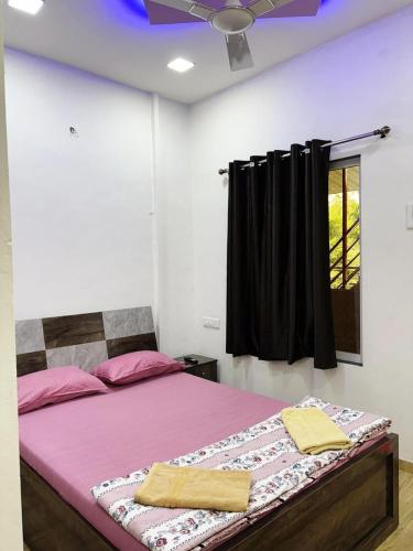 Deluxe Double or Twin Room with Pool View image 7