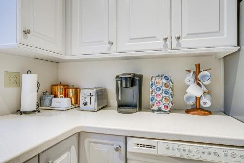 Lakefront Raleigh Home with Deck 12 Mi to Downtown!