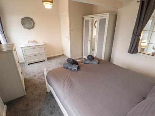 Jacob's Retreat - image 4