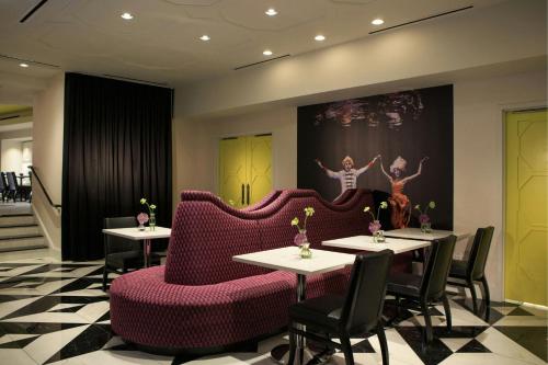 Courtyard by Marriott Boston Downtown - image 20