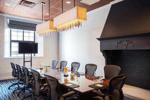 Courtyard by Marriott Boston Downtown - image 25