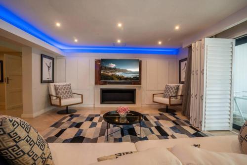 Sedgemoor Villa with 360 views & loadshedding free