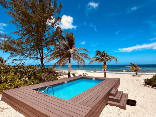 Bassein, Featherstone Estate, Cayman Brac in The Moorings