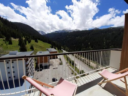 Appartement skis aux pieds rénové à Courchevel Moriond, idéal pour séjour en famille - FR-1-514-61 (Appartement skis aux pieds, 3 chambres, renove, idealement situe pres des commerces a Courchevel 165) in Courchevel