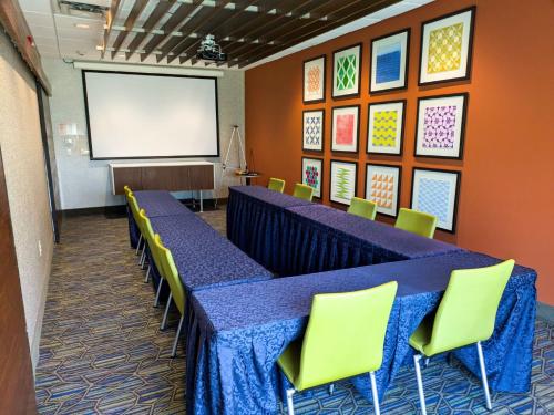 홀리데이 인 익스프레스 & 스위트 뉴 브라운펠스 바이 IHG - 회의실/연회장