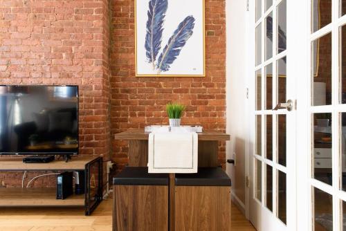 428-4R prime midtown large 2 BR Newly Furnished, New York (photo 9)