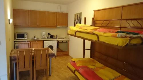 TES Royal Plaza Apartments - image 3