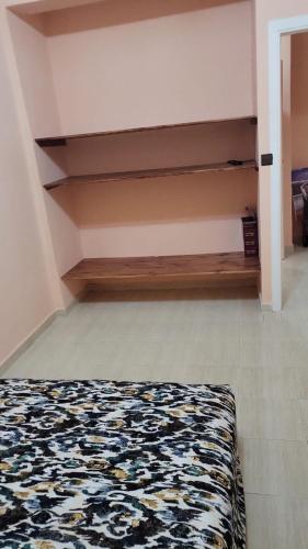شقة ممتازة باسكان الشعبي طريق مهدية تتوفر على جميع وسائل الراحة, Kenitra