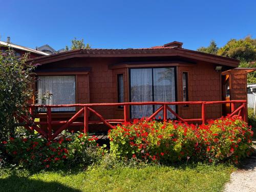 2 bedrooms, 5 beds