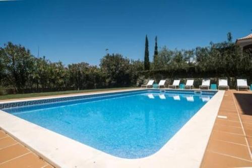 Crest 5 - 8 Pax Golf & Beach Swimming pool, Almancil (photo 2)