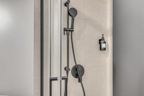 Initial - Mountain 302 - Ski-in-out MSA