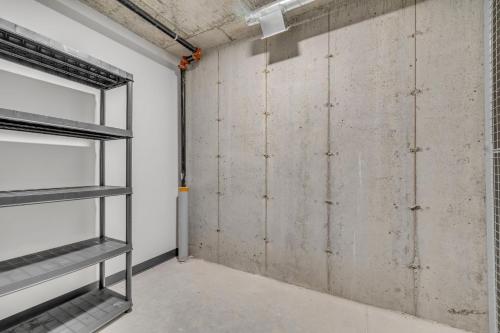 Initial - Mountain 302 - Ski-in-out MSA