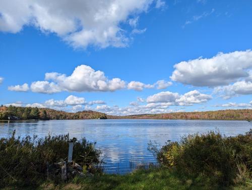 Lac et Montagne Eastman