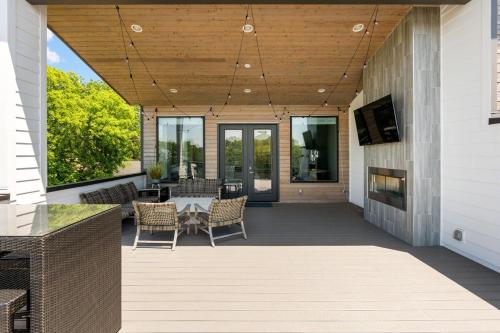 Luxury Home with HUGE Rooftop and 7 Beds
