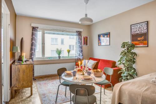 Vibrant and Central w Netflix, WiFi, 200m tram and bus, Helsinki (foto 9)